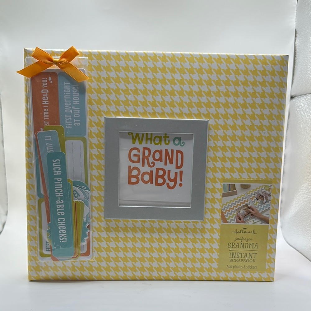 Hallmark Just for You Gradma Instant Scrapbook and Baby Photo Album New in box